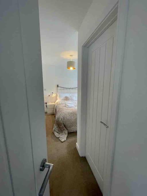Entire 3bed House Close To Westward Ho/ Town Holiday home *